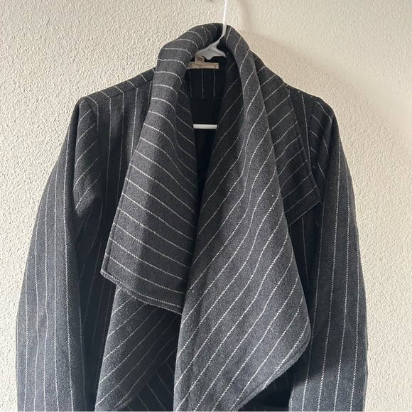 Love Stitch Women’s Coat Small Gray Striped Open Waterfall Front Winter Fall - Picture 2 of 11